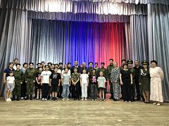 В Питерском районе приняли присягу юные курсанты военно-патриотического клуба «Щит и меч» имени А. А. Андреева