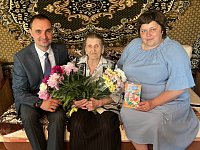 Сегодня поздравления с 95-летием принимает жительница Питерского района Тамара Ивановна Климочкина.