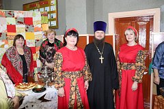 Мироновский Дом культуры отпраздновал юбилей родного села большим концертом и сладким угощением!