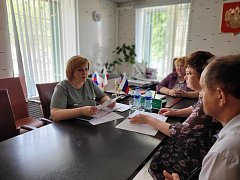 Галина Ткачева  посетила с рабочим визитом  Питерский район