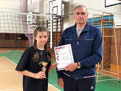 На базе детско-юношеской спортивной школы прошёл турнир по волейболу среди девочек 2013 года рождения, посвящённый 80-летию Победы в Великой Отечественной войне