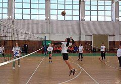 В детско - юношеской спортивной школе состоялся районный турнир по волейболу среди женских команд, посвящённый Международному женскому дню