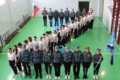 Новости Питерки В Питерской   школе прошла акция "Zа Родину! Vперед, Россия!" в поддержку наших солдат в военной спецоперации на Украине. В акции приняли участие более 60 учеников школы.