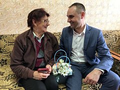 Глава района Дмитрий Живайкин в преддверии юбилея Победы вручил землякам медаль «80 лет Победы в Великой Отечественной войне»